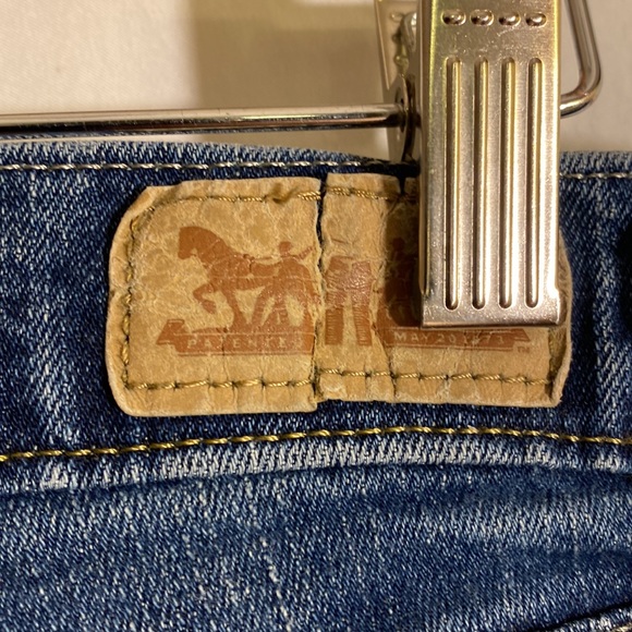 Woman’s Levi’s 515 Bootcut Jeans size 6. - Picture 9 of 9